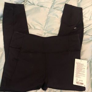 Lululemon final lap crop 23” size 10